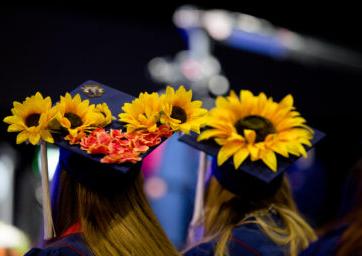 Commencement Afternoon_0124_sh_211217